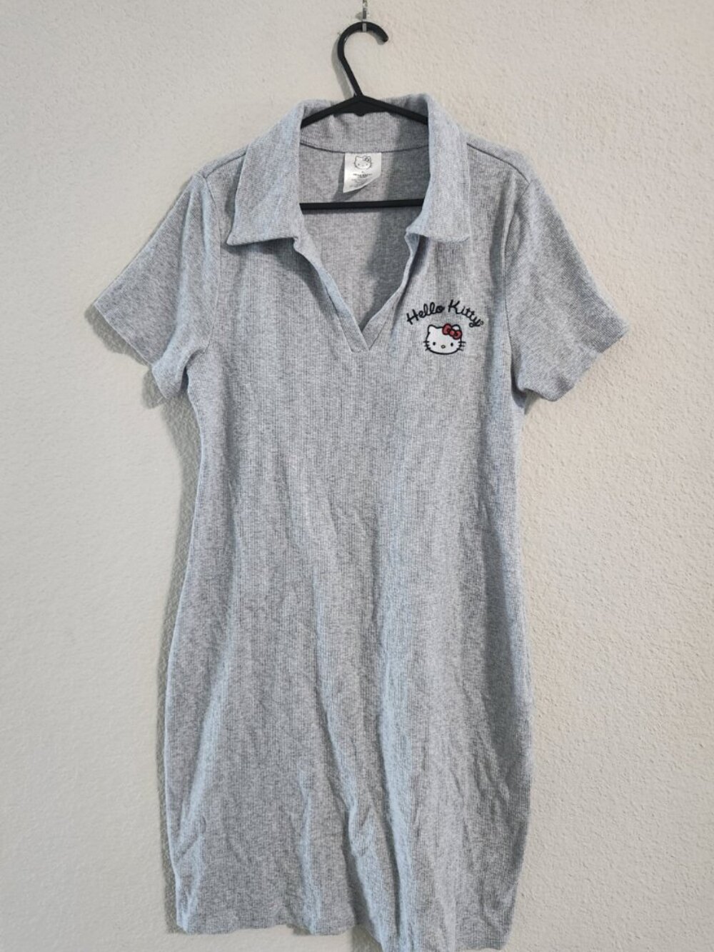 Hello Kitty by Sanrio Ribbed Grey Collared s/s dress women’s XL